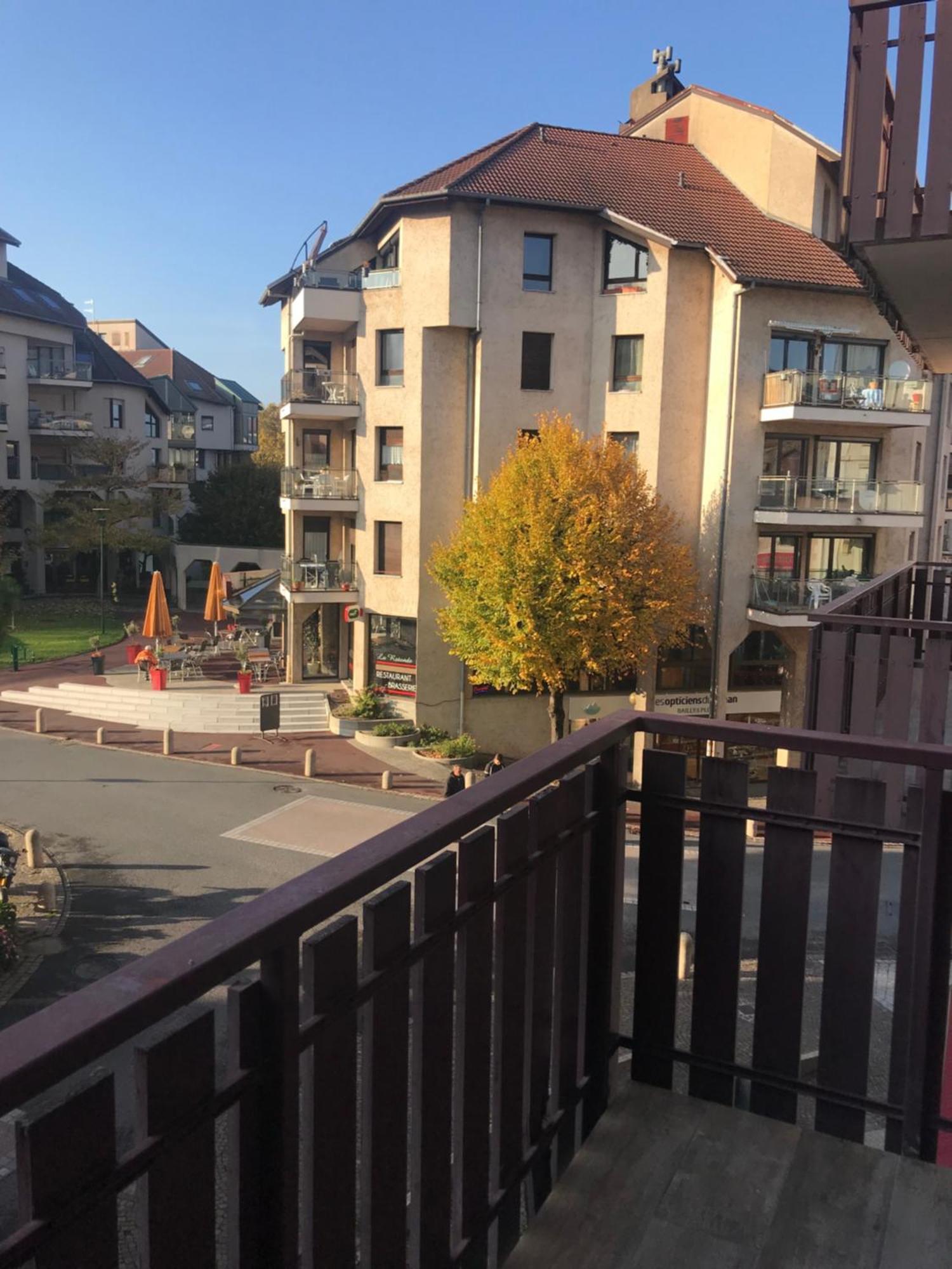 Hotel Le Bourgogne เอวิยงเลบานส์ ภายนอก รูปภาพ