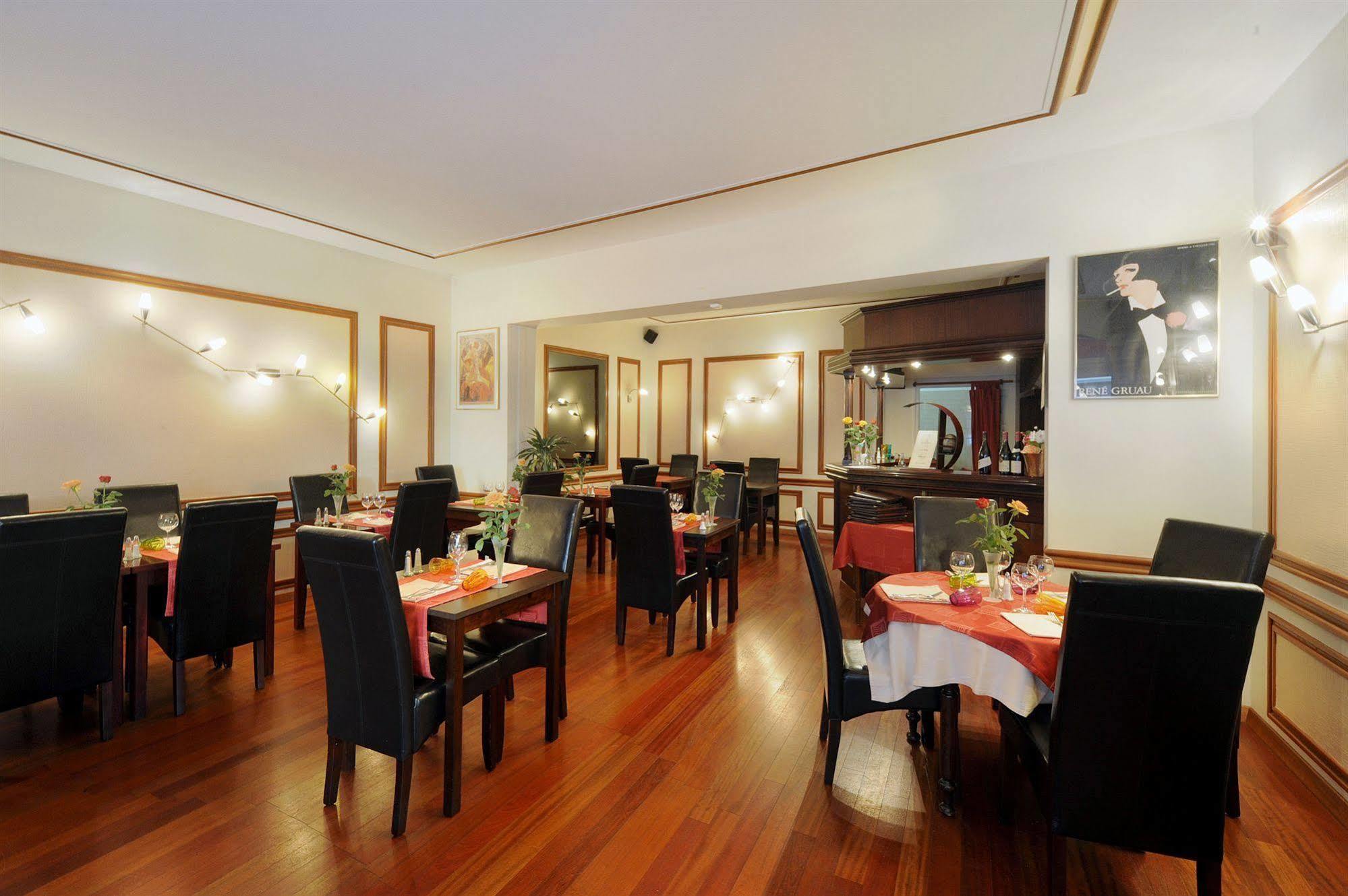 Hotel Le Bourgogne เอวิยงเลบานส์ ภายนอก รูปภาพ