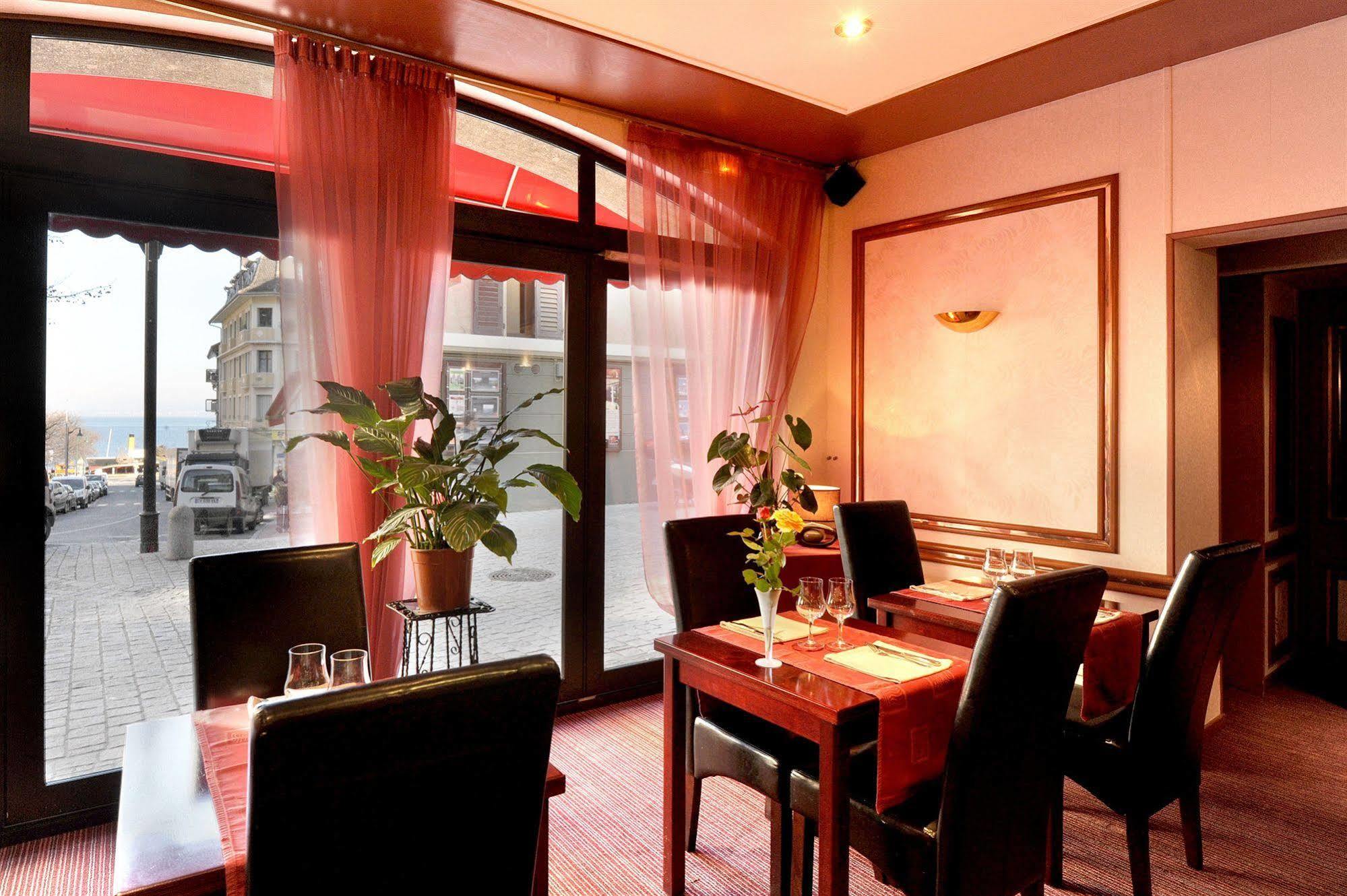 Hotel Le Bourgogne เอวิยงเลบานส์ ภายนอก รูปภาพ